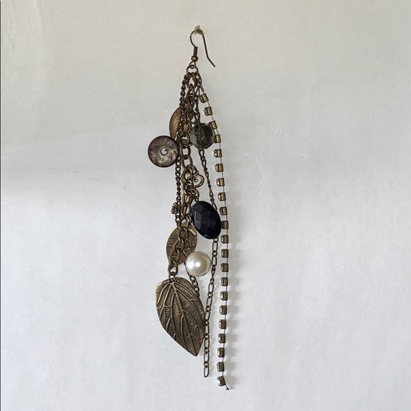 Assorted dangly earrings - Picture 8 of 9